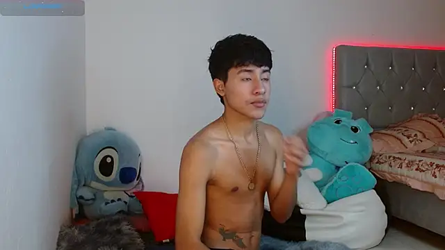 Sebas fire4 online show from April 3, 9:24 pm