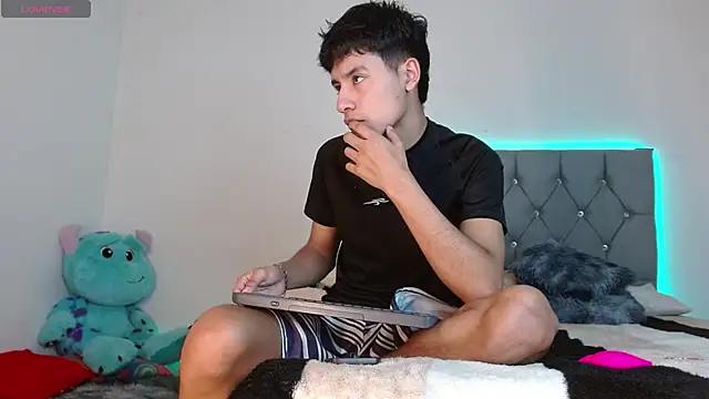 Sebas fire4 online show from May 22, 2:12 pm