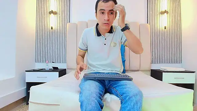 Snapshot of FREDDIE_SCOTT chatting on March 27, 7:57 pm FREDDIE SCOTT online show from March 27, 7:57 pm