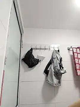 Snapshot of Ruby-xx chatting on April 13, 1:05 pm Ruby-xx online show from April 13, 1:05 pm