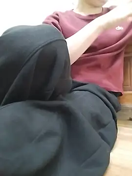 Ruby-xx online show from May 15, 12:23 pm