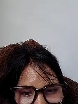 Snapshot of jyannie chatting on May 25, 1:33 am jyannie online show from May 25, 1:33 am