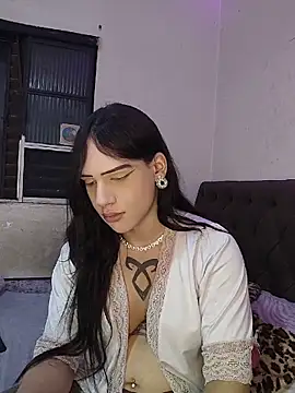 isabeladecaria online show from March 17, 8:23 pm