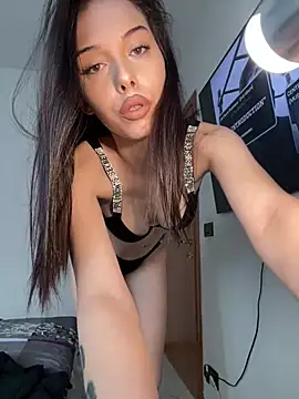 annelysses online show from March 12, 8:42 am