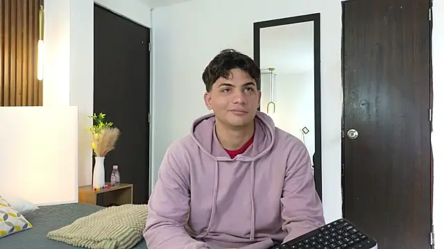 MrAdonis  online show from April 8, 6:52 pm