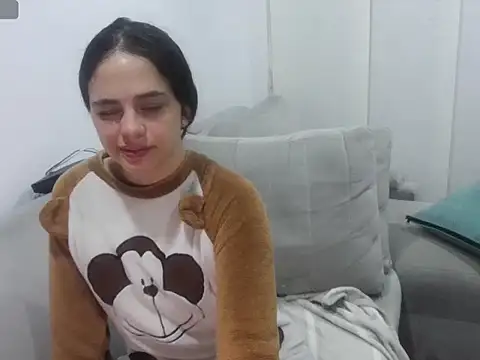 ashely jensen online show from April 15, 3:46 am