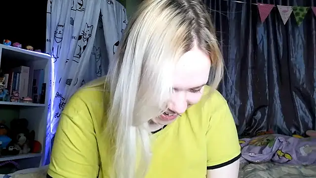 Snapshot of AnimeGirl67 chatting on March 27, 5:56 pm AnimeGirl67 online show from March 27, 5:56 pm