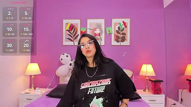 YayaQueen online show from June 28, 12:55 pm