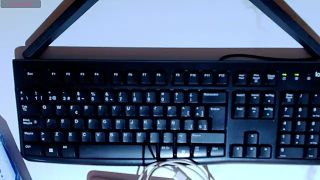 Amanda Fox   online show from April 17, 7:39 pm