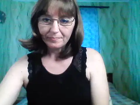 Alisaprice077 online show from April 13, 7:36 am