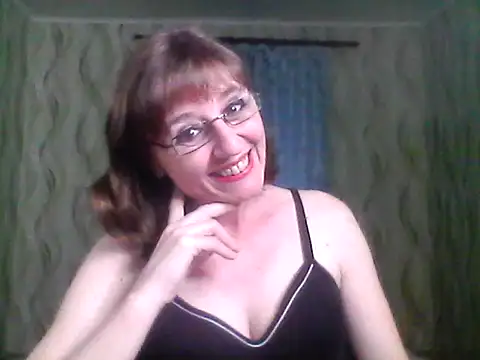 Alisaprice077 online show from May 20, 3:07 pm