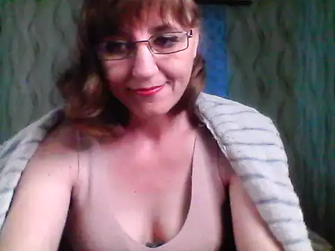 Alisaprice077 online show from May 29, 12:25 pm