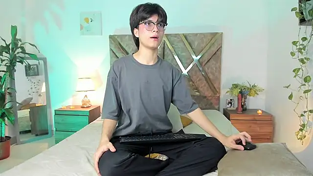 Kai blaz online show from March 24, 11:10 pm