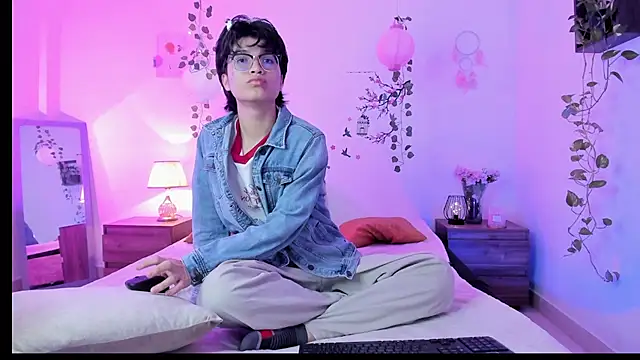 Kai blaz online show from March 31, 7:03 pm