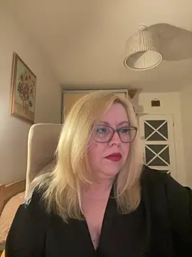 JanieLight53 online show from May 8, 5:40 pm
