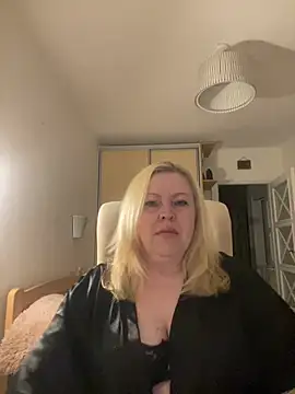 JanieLight53 online show from June 28, 12:27 am