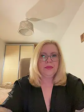 JanieLight53 online show from July 13, 7:27 pm
