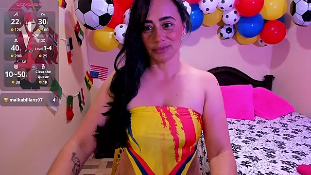 sara florez12 online show from June 12, 11:42 am