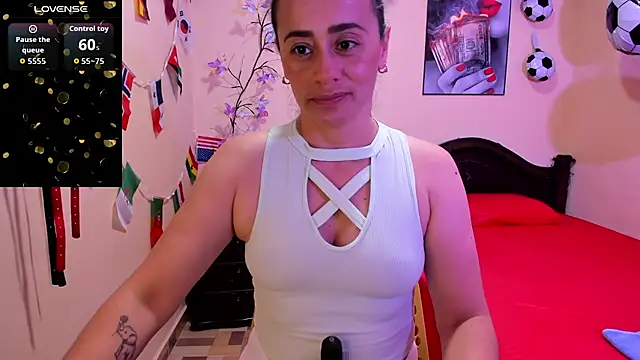 sara florez12 online show from July 5, 12:12 pm