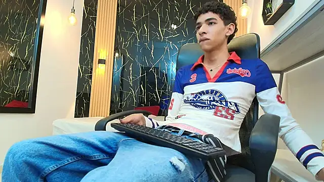 ValeriHot 1 online show from April 10, 2:39 am