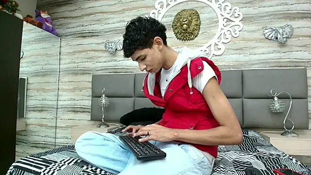 ValeriHot 1 online show from April 15, 11:38 pm