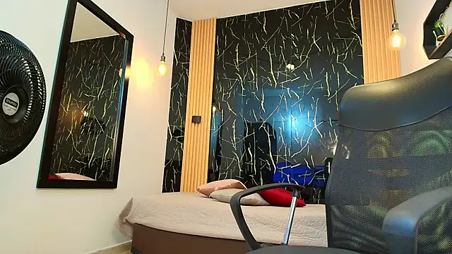 ValeriHot 1 online show from May 13, 2:53 am