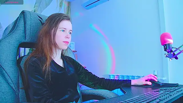 AriaGracen online show from March 19, 2:32 pm