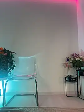 ScarletFlameee online show from May 8, 5:57 am