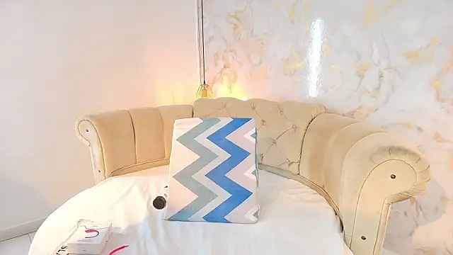 brianaduque online show from March 26, 10:37 pm