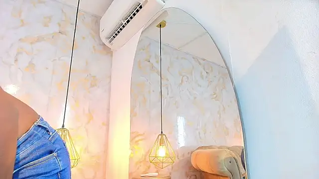 brianaduque online show from April 14, 12:05 am