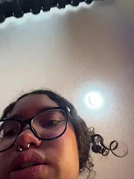 Bunny fire online show from March 31, 7:03 pm