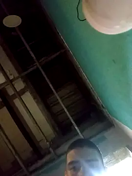 Snapshot of Toro18x4 chatting on April 10, 8:08 am Toro18x4 online show from April 10, 8:08 am