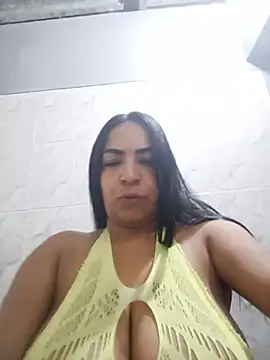Carolinna online show from June 15, 3:25 pm