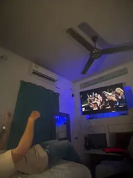 AngelLatinBoy online show from March 9, 4:05 am