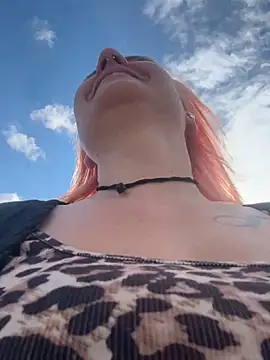 Fiebie licious  online show from June 1, 2:52 pm