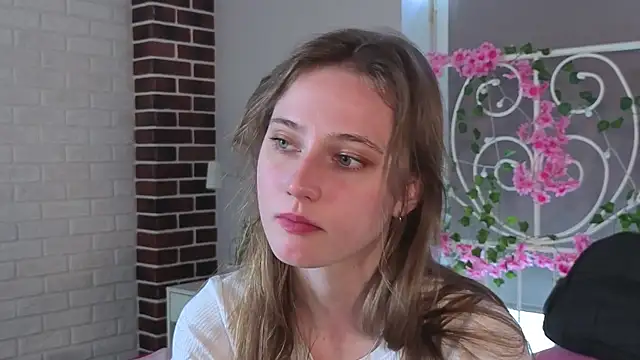 RubieHeiser online show from April 12, 9:36 am