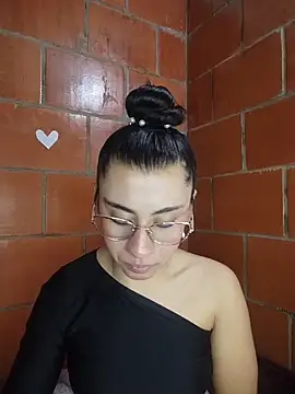 Amanda x1 online show from June 18, 7:29 pm