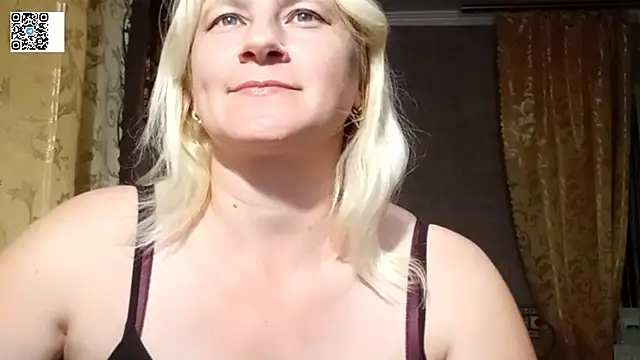 DiamondLady555 online show from June 13, 7:12 pm