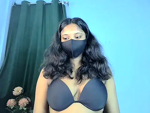 KASHISH SINGH  online show from August 6, 6:26 am