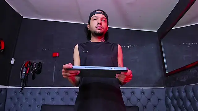 Angelo Blessed online show from May 23, 7:18 pm