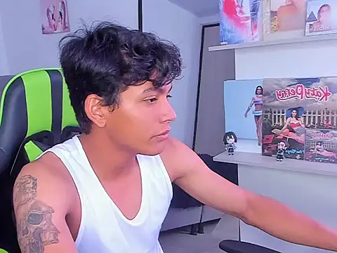 PaulTallx online show from March 20, 6:35 pm