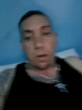 Brandon23xxxgb online show from April 29, 3:32 am