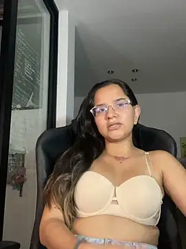 Snapshot of marianaspicy chatting on March 9, 3:54 am marianaspicy online show from March 9, 3:54 am