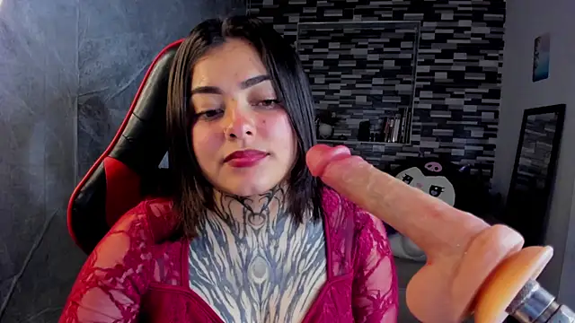 Sophiia cherry online show from May 16, 7:45 pm