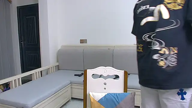 icecream-002 online show from March 13, 10:22 am