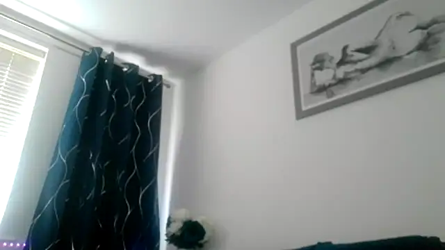 Miss juicy babes69 online show from March 25, 12:00 pm