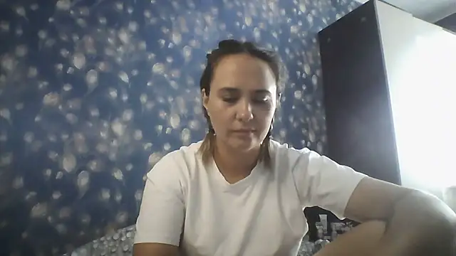 Snapshot of Alisa07qw chatting on June 10, 2:56 am Alisa07qw online show from June 10, 2:56 am