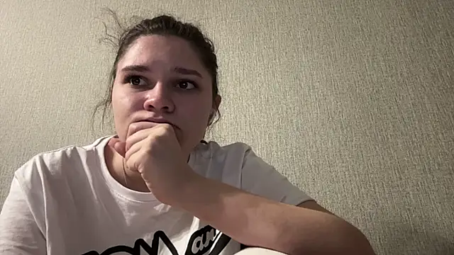 Emmiebutwihu online show from April 12, 10:09 am