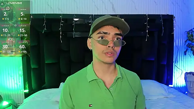 NicoKinggs  online show from March 17, 11:35 am