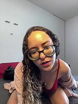 Snapshot of Anamyst chatting on June 25, 6:23 pm Anamyst online show from June 25, 6:23 pm
